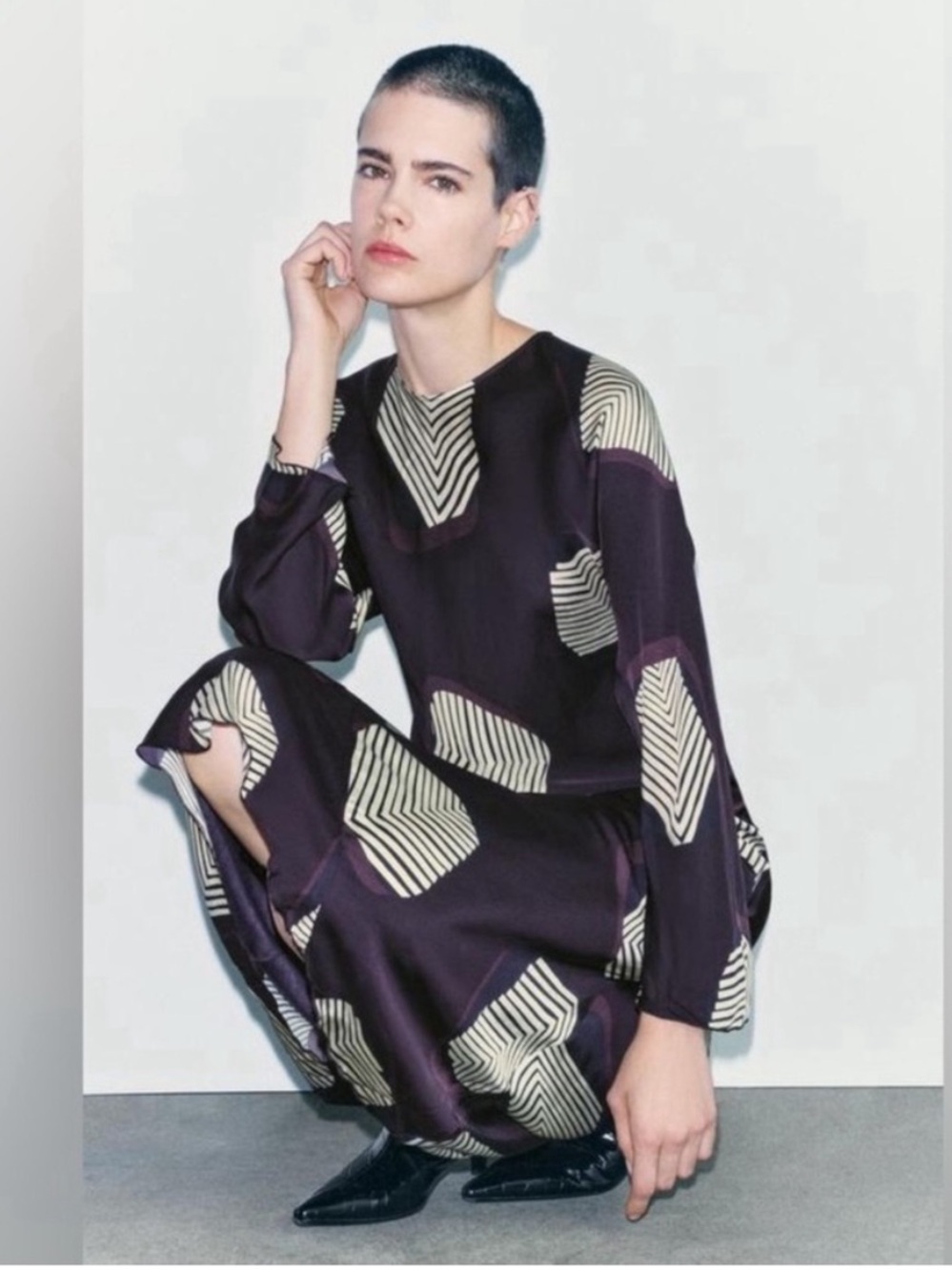 Zara Long Sleeve Satin Abstract Print Midi Dress